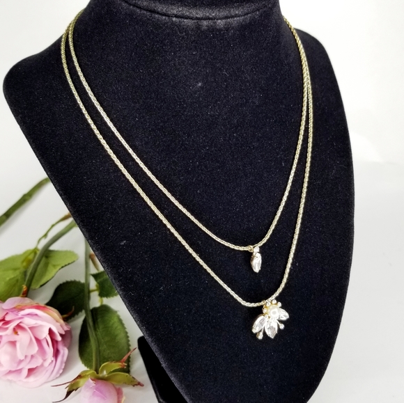 Banana Republic Double Strand Crystal Bee Necklace - Picture 7 of 10